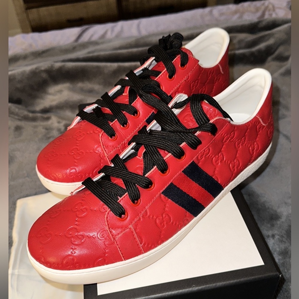 Men’s red Gucci GG canvas sneakers